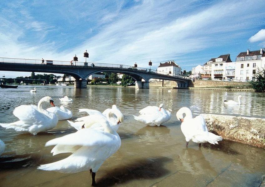 Notre Cocon Au Coeur De Ville Lagny Kültér fotó