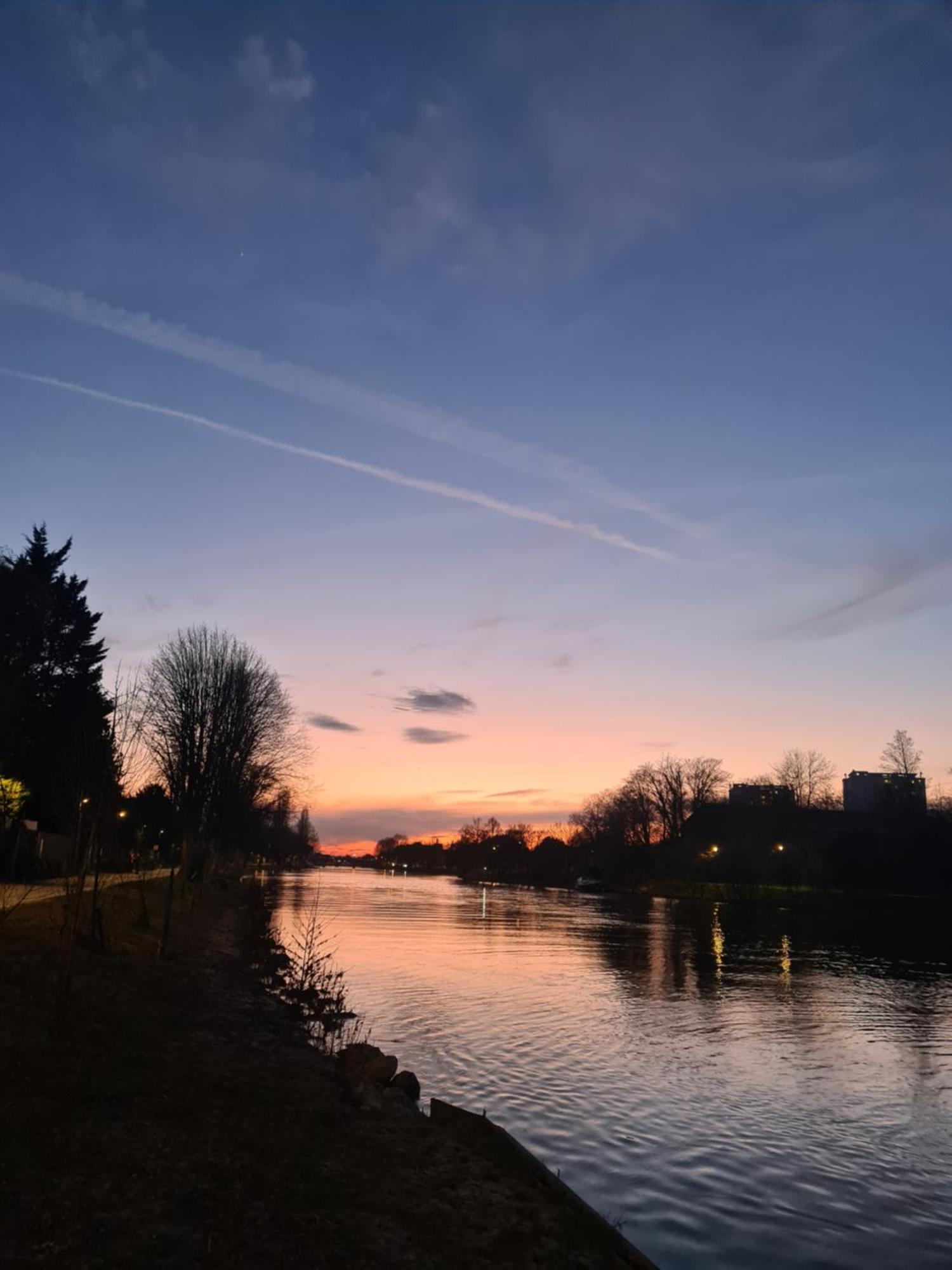 Notre Cocon Au Coeur De Ville Lagny Kültér fotó